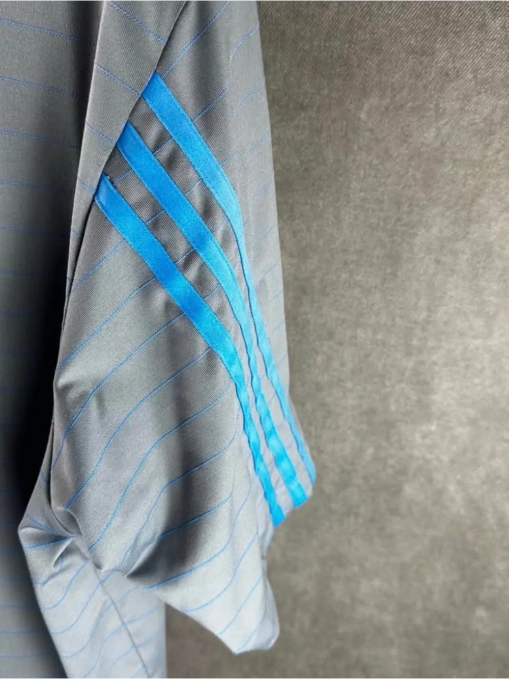 Adidas ClimaLite Golf Polo Shirt Mens Large Gray Blue Stripe Performance